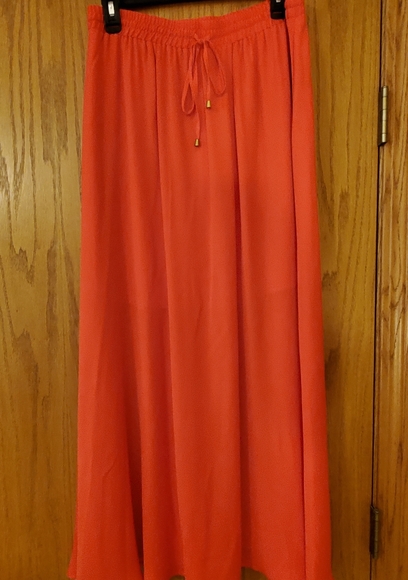Women's long skirt - Picture 1 of 4